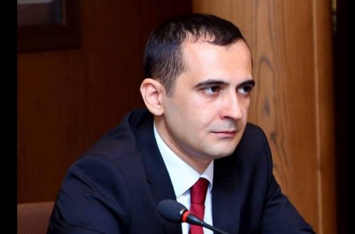 “Bu bizik, o da onlar…” – Elməddin Behbud yazır