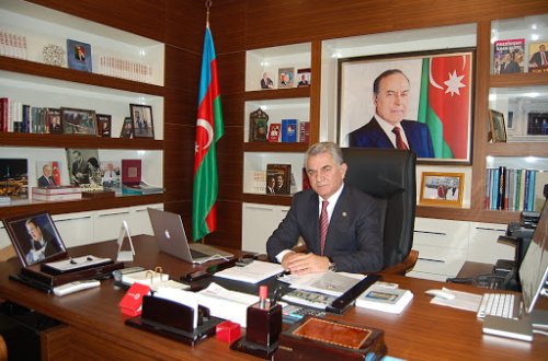 SON DƏQİQƏ: DTX Biləsuvar İcra Hakimiyyətinin binasına girdi - Yenilənir