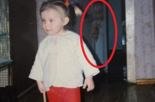 Qızın uşaqlıq şəklindəki RUH hamını QORXUYA SALDI