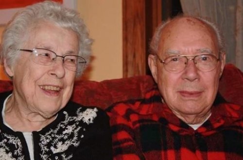 Супруги умерли в один день от коронавируса после 73 лет брака