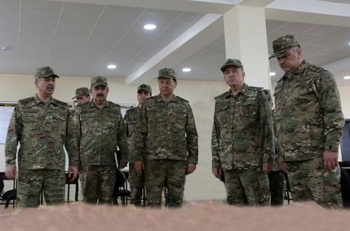 Руководство Минобороны ознакомилось со строительством воинской части в прифронтовой зоне - ВИДЕО