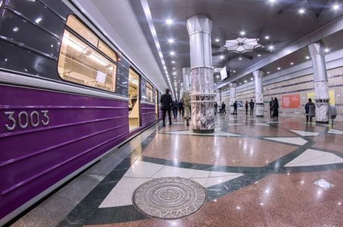 Метро Баку возобновило работу по новым правилам - ВИДЕО