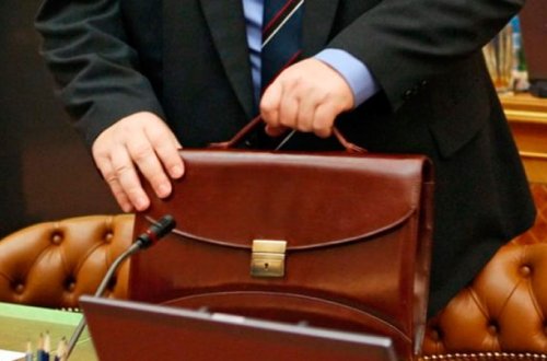 Daha bir icra başçısı vəzifəsindən azad edildi (FOTO)