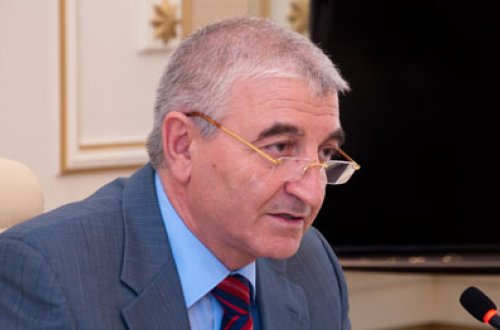 Baş prokuror Məzahir Pənahovun qardaşını vəzifəsindən AZAD ETDİ