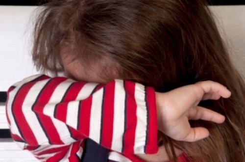 Kişi 4 yaşlı ögey qızına TƏCAVÜZ ETDİ