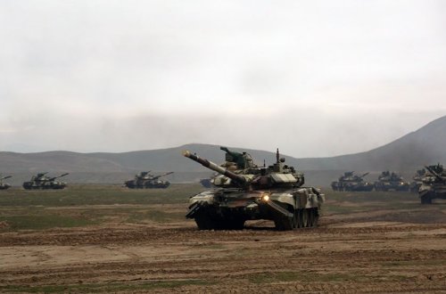 Təlimlərə cəlb olunan texnikanın dağılması barədə iddialar əsassızdır - EKSPERT RƏYİ