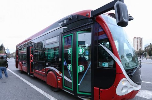 30 nömrəli marşrut xətti üzrə 