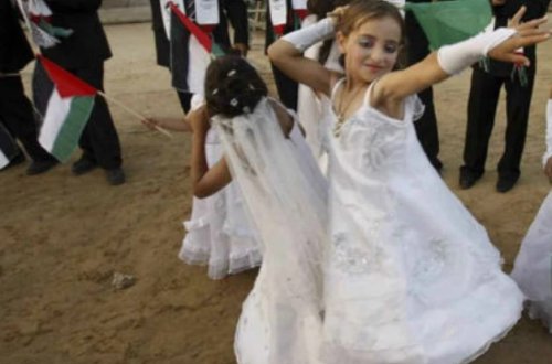 10 yaşında boşanmış qızın əhvalatı - Foto