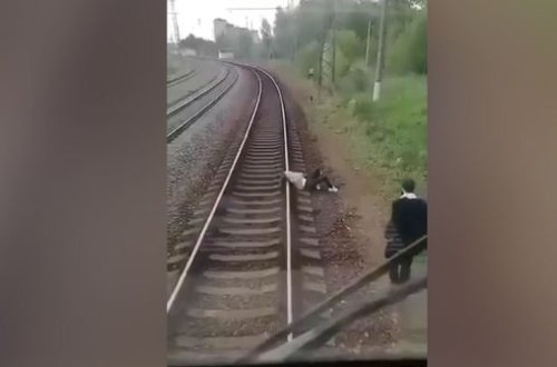 İntihar etmək istəyən qızın möcüzəvi qurtuluşu - VİDEO