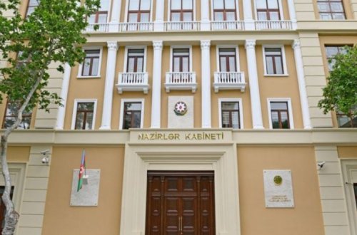 В Азербайджане продлили сроки открытия границы