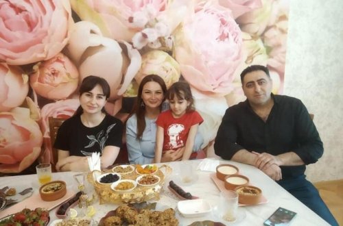 Qənirə Paşayeva Ramil Səfərovun qonağı oldu