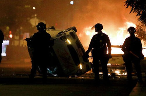 ABŞ-da qarışıqlıq - Trampı gizlətdilər - VİDEO