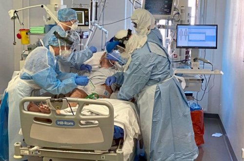 Bu ölkədə koronavirusa yoluxan və vəziyyəti ağır olan xəstələrin 40 faizinin yaşı 60-dan aşağıdır