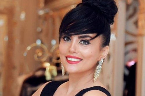 Aparıcı Çiçək oğlu ilə görüntülərini yaydı - FOTO