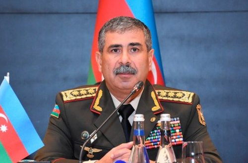 Vahid Əhmədovun Zakir Həsənovla bağlı fikirlərinə etirazlar davam edir