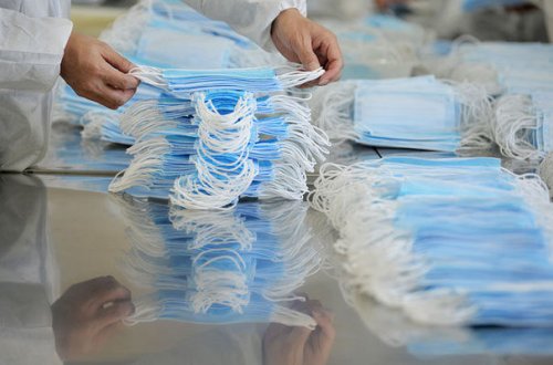 Azərbaycanda tibbi maskalar üçün xammal istehsalına başlandı