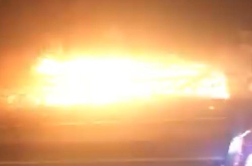 Bakıda avtobus partladı - VİDEO