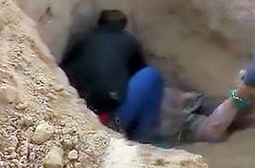 Diri-diri dəfn olunan kişi son anda canını qurtardı