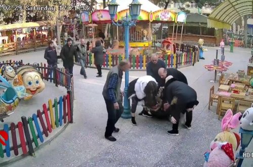 Bakının mərkəzində ŞOK: Üç yaşlı uşağı belə qaçırdılar-VİDEO