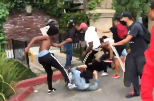 Kaliforniyada irqi qarşıdurma – VİDEO