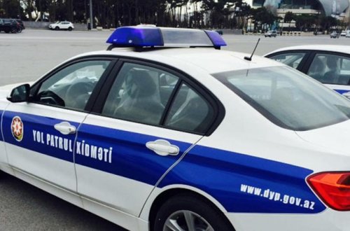 Bakıda inanılmaz hadisə - Polis maşınında uşaq dünyaya gəldi