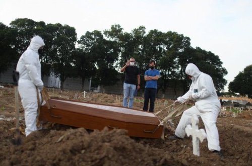 Braziliya koronavirusa yoluxanların və ölənlərin sayı barədə məlumat verməyəcək