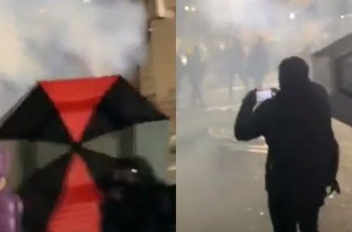 ABŞ-da etiraz aksiyasının iştirakçıları özlərini çətirlərlə müdafiə etdilər - VİDEO