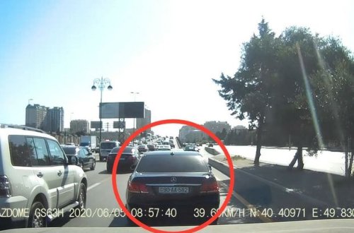 Bakıda sürücüsü söyüş söyən “AA” seriyalı avtomobil kimindir? - VİDEO