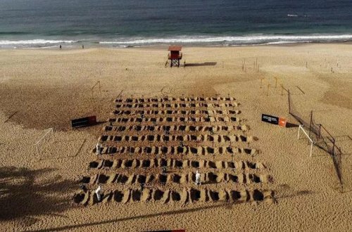 Çimərlikdə 100 qəbir qazıldı - Koronavirusa görə - FOTO