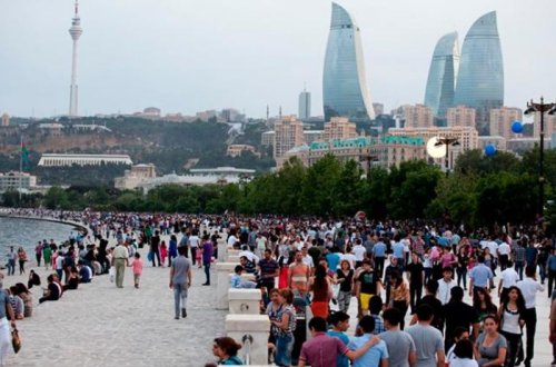 Azərbaycanda mühüm yenilik: İŞ SAATLARI DƏYİŞİR - DETALLAR AÇIQLANDI