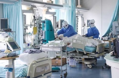 Koronanı yüngül keçirən xəstələr evdə qalacaqlar - QƏRAR