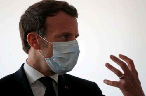 Макрон заявил о победе над коронавирусом