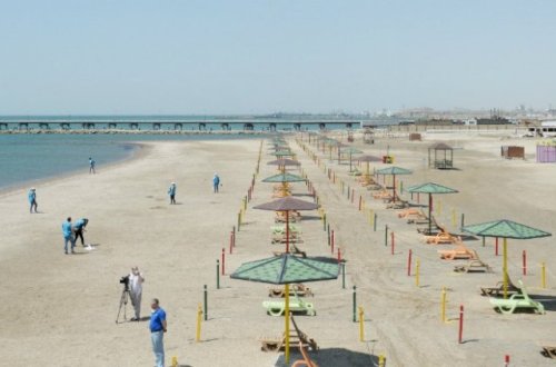 Leyla Əliyevanın təşəbbüsü ilə Bakıda pulsuz çimərlik istifadəyə verildi – FOTOLAR