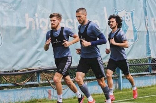 “Rostov“un 6 futbolçusu koronavirusa yoluxdu