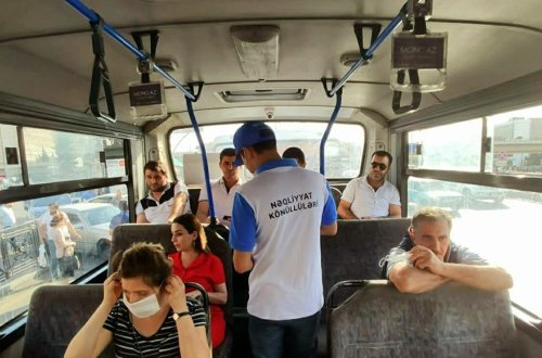 Bakı Nəqliyyat Agentliyi vətəndaşlara tibbi maska paylayıb