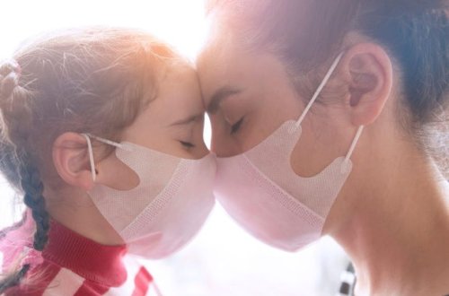 Uşaqlarda koronavirusun əsas simptomları açıqlandı