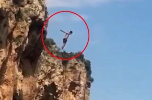 Polis hündür qayadan dənizə tullanan gənci axtarır - FOTO