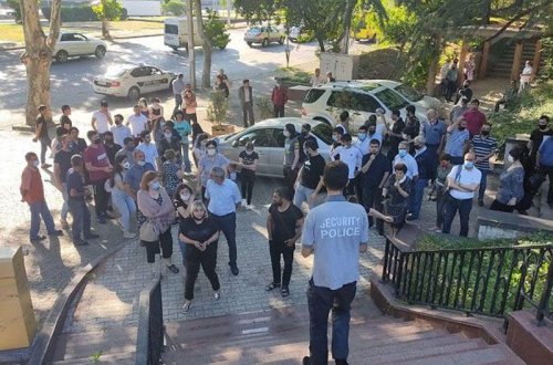 Azərbaycan vətəndaşlarının Gürcüstandan təxliyəsinə başlanılıb - FOTO