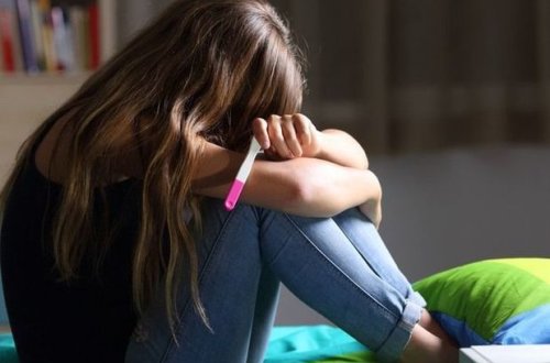 Rusiyada yeniyetmə qızların dəhşətli statistikası