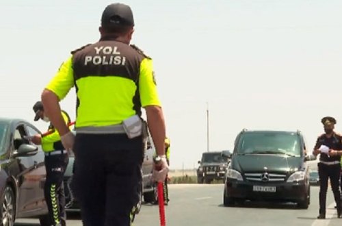 На въезде и выезде из Баку за сутки развернули назад 900 автомобилей