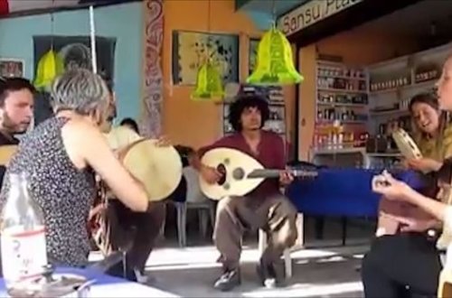 Hindistanın məşhur musiqi qrupu Azərbaycan mahnısı ifa etdi - VİDEO