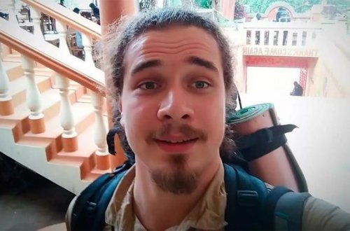 Həmkarları yoldan götürdüyü böcəyə görə 40 il həbs gözləyən alimə dəstək oldular - VİDEO