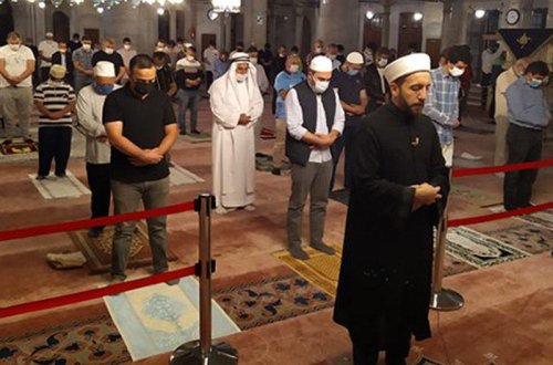 100 gün sonra camaat namazı qılındı, imam göz yaşlarını saxlaya bilmədi - VİDEO - FOTO