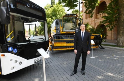 Gəncədə elektriklə işləyən avtobusların - İSTEHSALI BAŞLANILIB