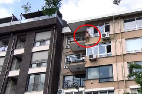 Qadının soyunub, özünü 5-ci mərtəbədən atma anı kameraya düşdü - VİDEO - FOTO