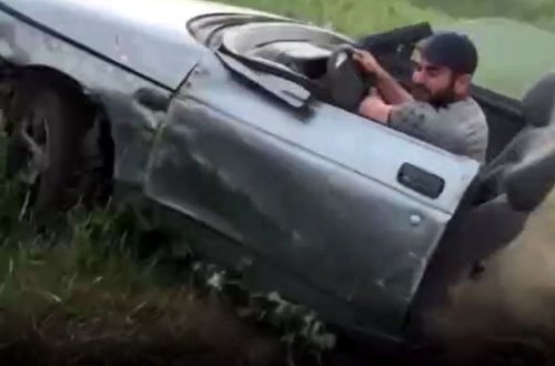 Gənc kaskadyor yarımavtomobildə drift elədi - VİDEO