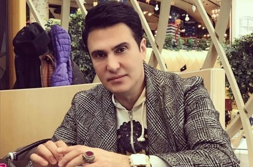 Nadir Qafarzadə fermer oldu — “İnək sağıram, toyuqlara dən verirəm”