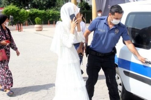 Türkiyədə qızı zorla ərə vermək istədilər, polis çağırdı - FOTO