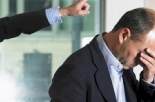 Azərbaycanda rəhbər vəzifədən azad edildi, işçilər etiraz etdi - FOTO