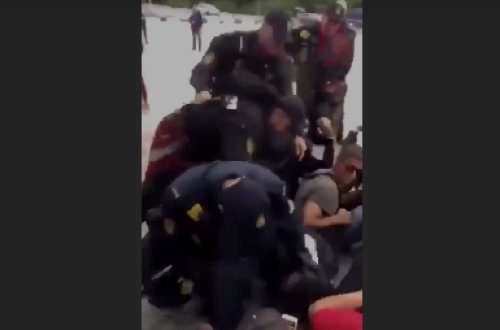 Sosial məsafəni qorumayanları polislər BELƏ DÖYDÜLƏR - VİDEO